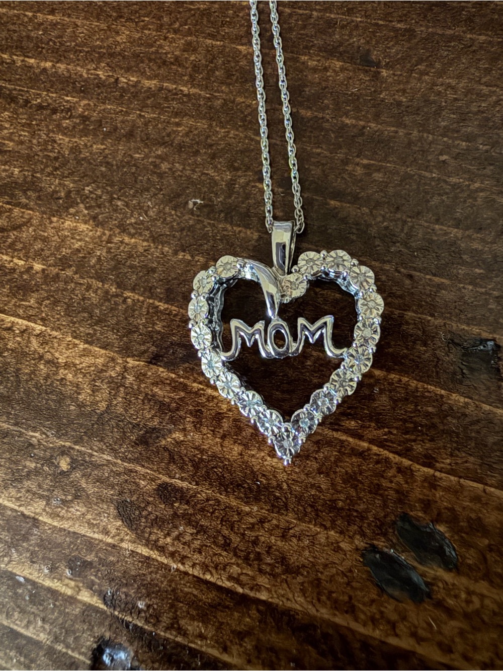 Sterling Silver Heart MOM Pendant Necklace - Sparkling Natural Diamonds